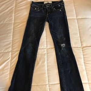 Abercrombie & Fitch Distressed Skinny Jeans